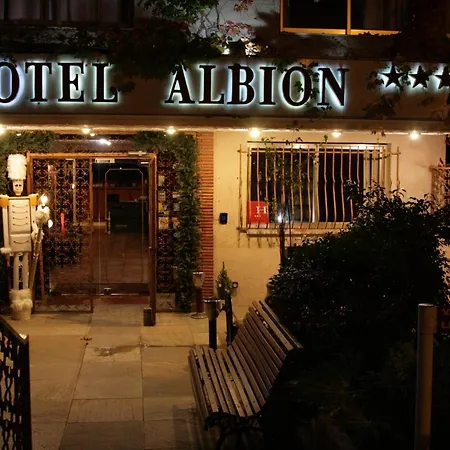 Adonis Ajaccio - Albion Hotel