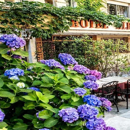 Adonis Ajaccio - Albion Hotel 3*