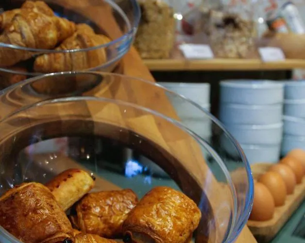 Albion אז'אקסיו