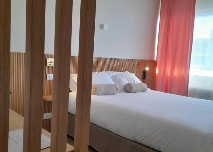 Albion אז'אקסיו